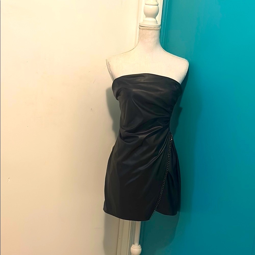 Black Strapless Ruched Bodycon Dress